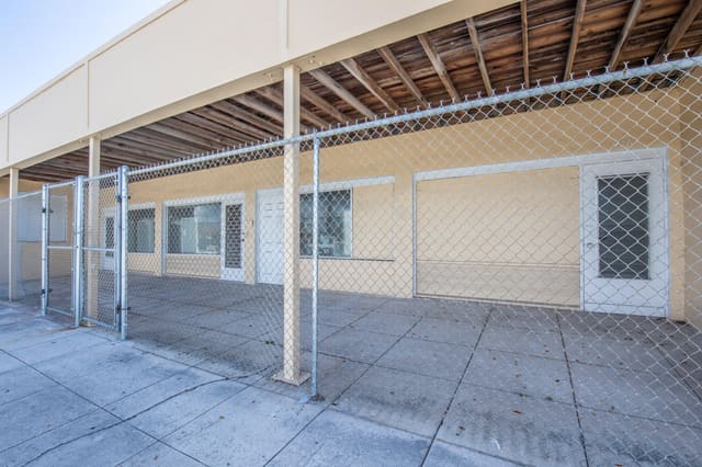 922 S Dixie Highway, Lake Worth Beach, FL 33460