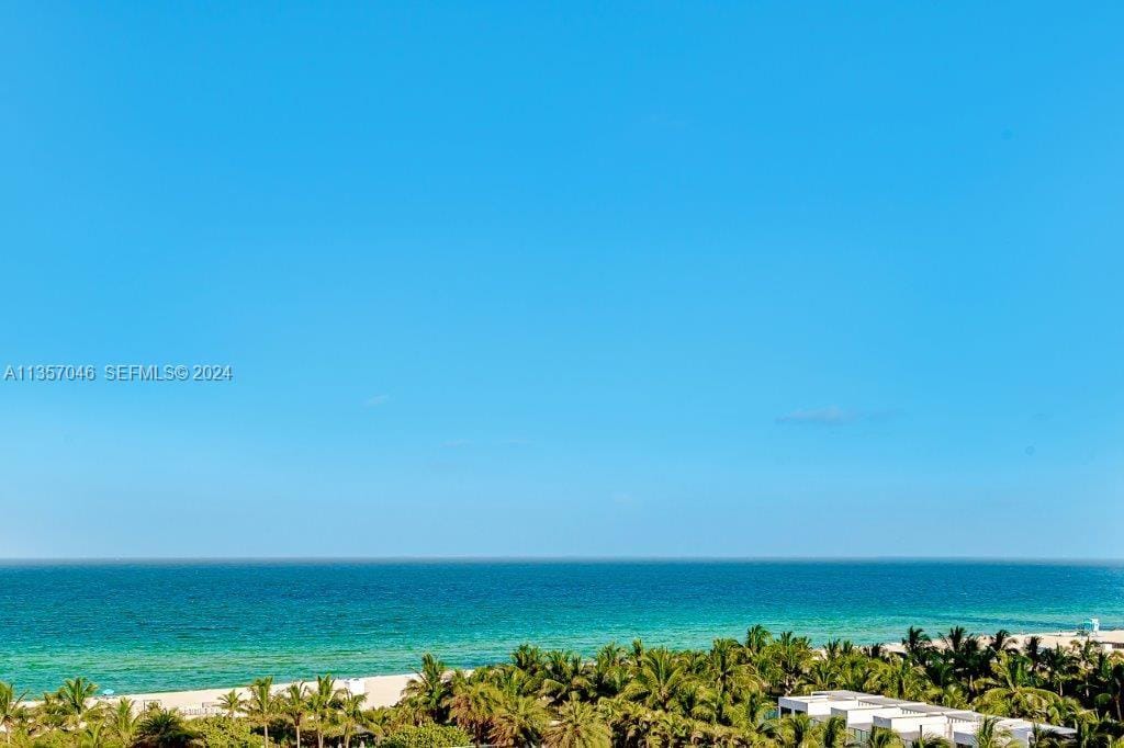 2301 Collins Avenue 842 — photo 2
