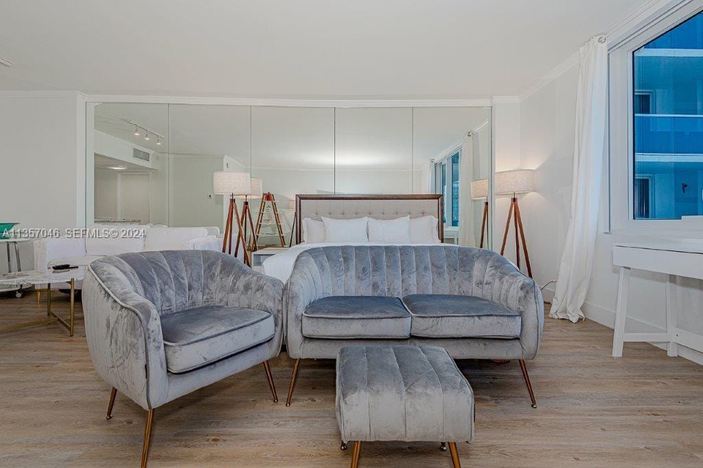2301 Collins Avenue 842 — photo 7