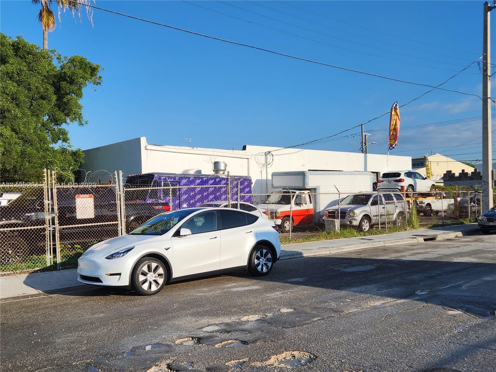 60 NW 20th Street — photo 2