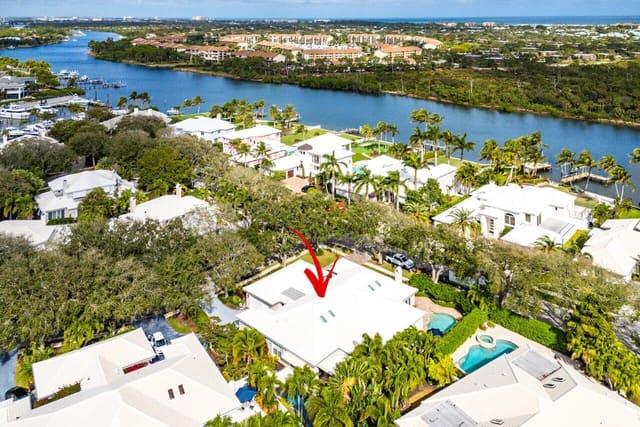 2660 Cypress Island Drive, Palm Beach Gardens, FL 33410