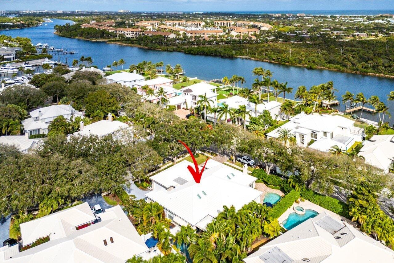 2660 Cypress Island Drive, Palm Beach Gardens, FL 33410