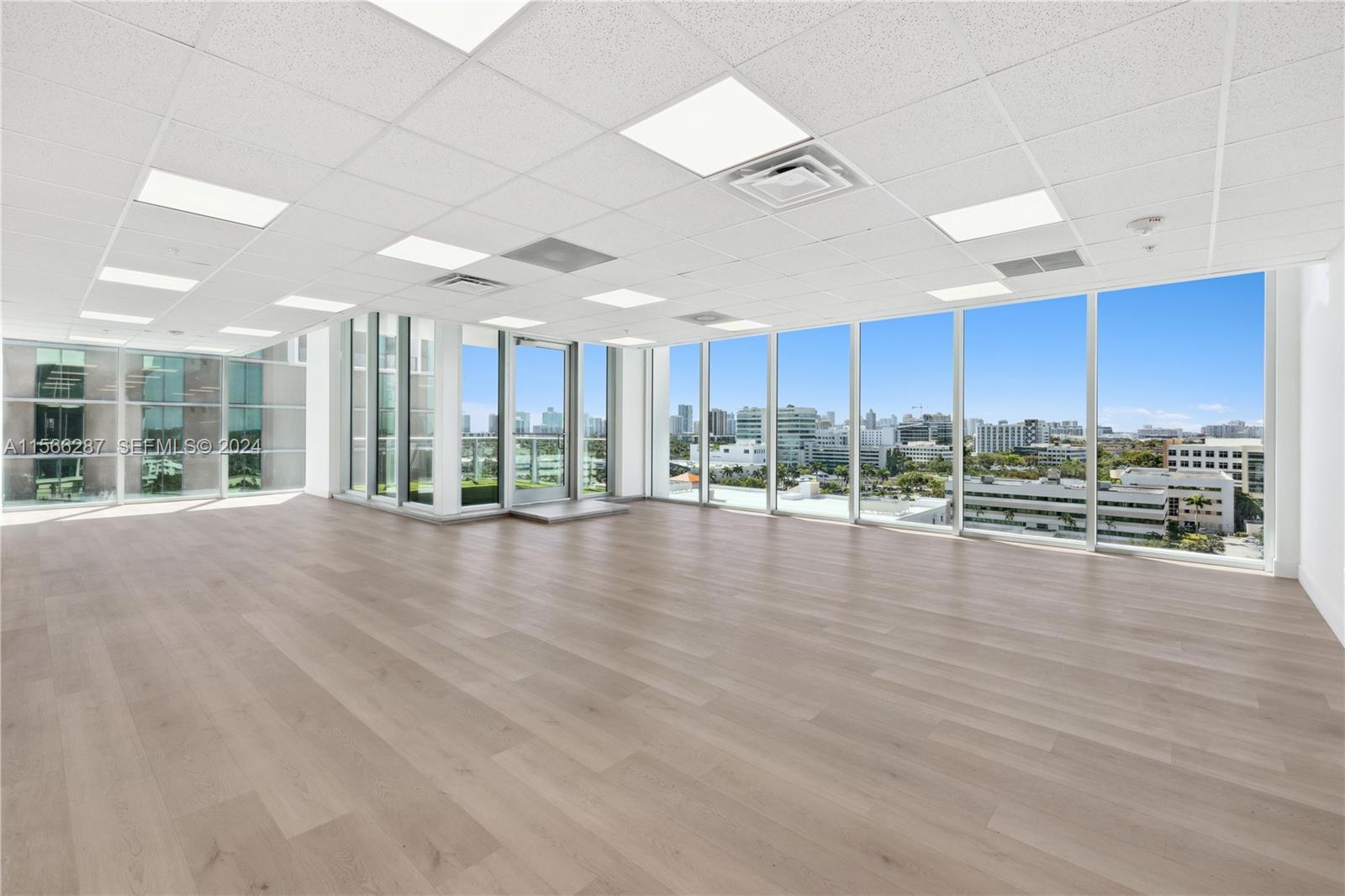 2820 NE 214th Street 909, Aventura, FL 33180, Aventura