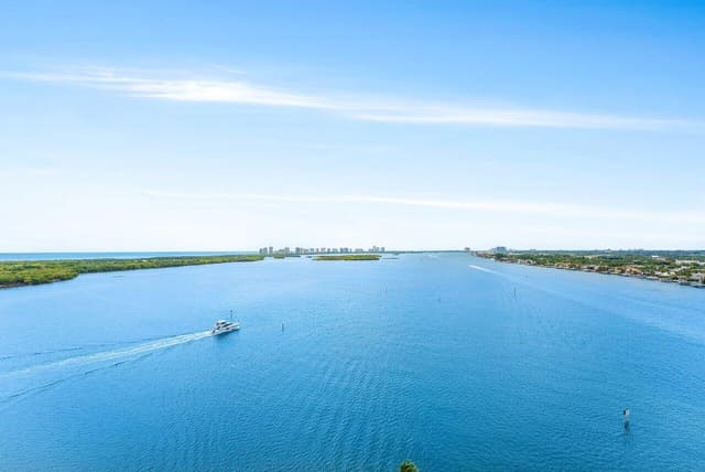 100 Lakeshore Drive 1557, North Palm Beach, FL 33408
