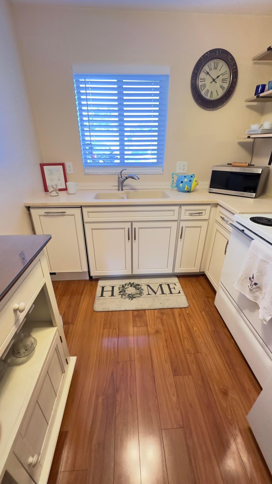 3 Garden Street 105k, Tequesta, FL 33469