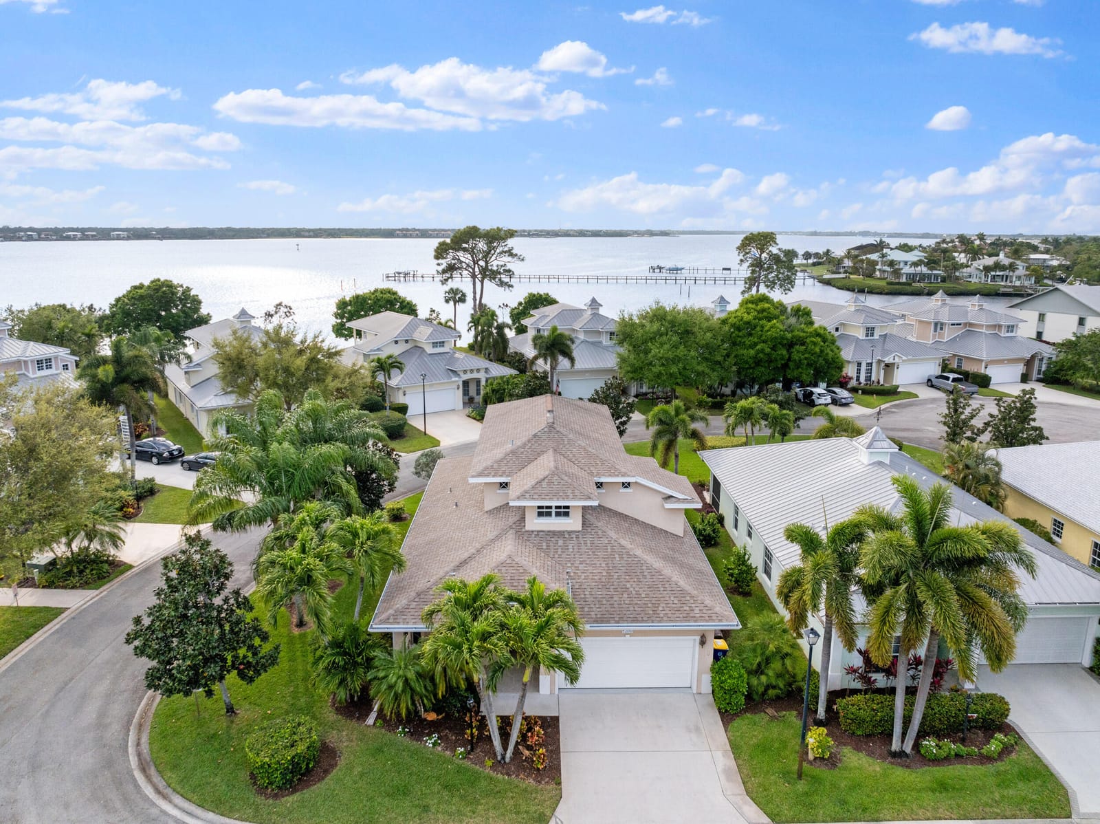 2010 NW Estuary Court, Stuart, FL 34994 photo 2
