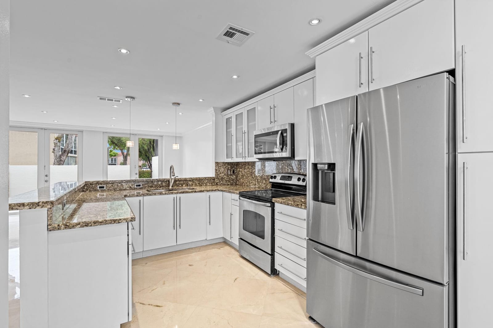 10235 NW 46th Street, Doral, FL 33178 photo 17