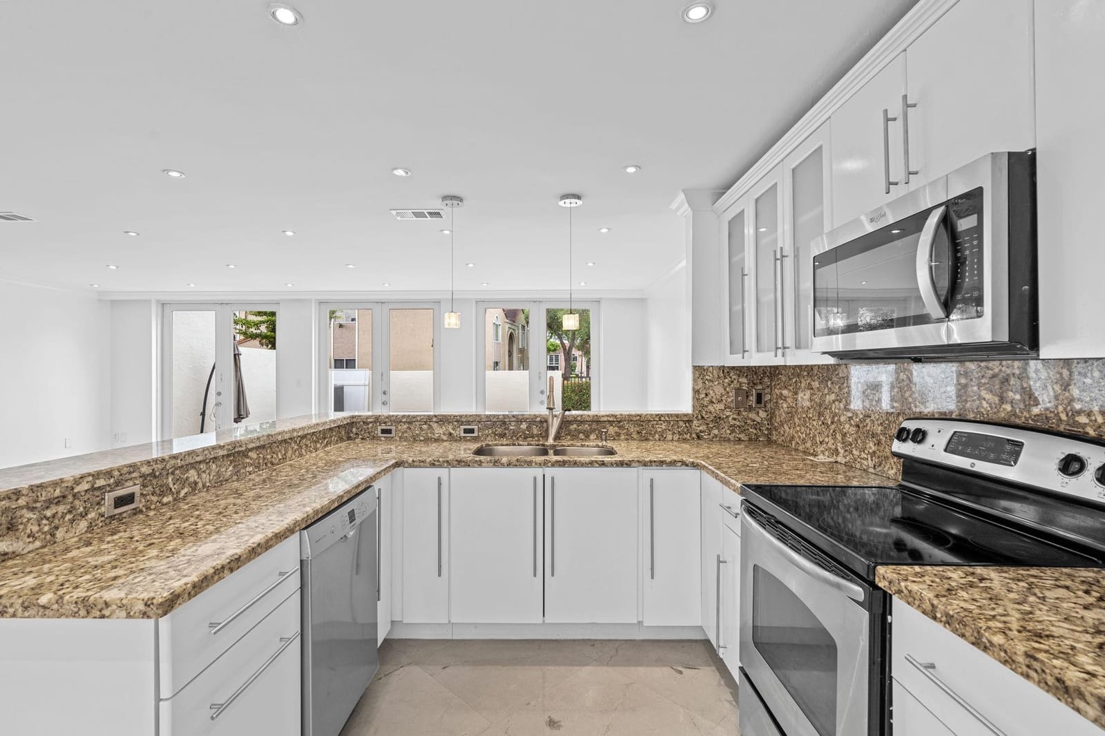 10235 NW 46th Street, Doral, FL 33178 photo 18