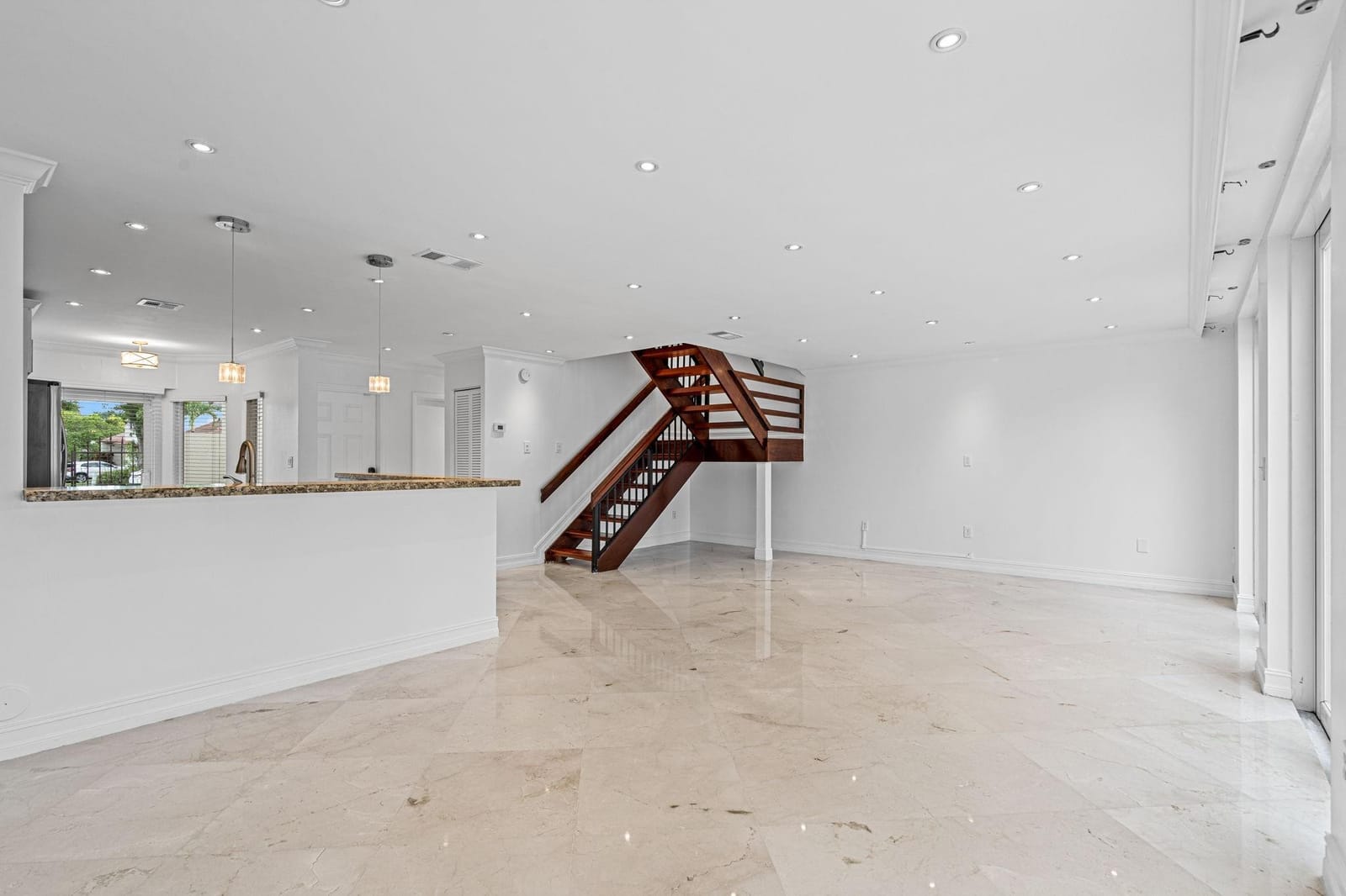 10235 NW 46th Street, Doral, FL 33178 photo 20