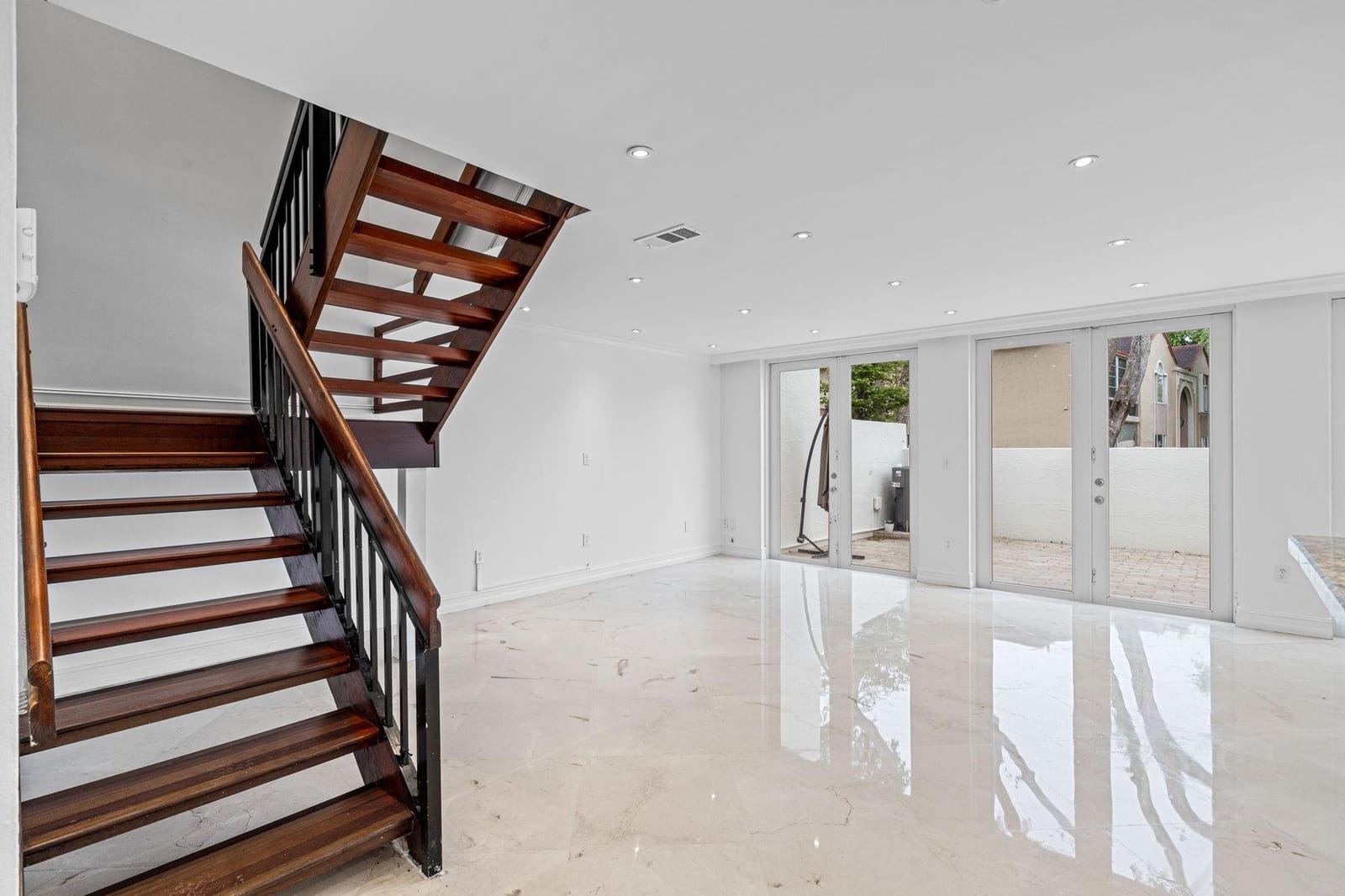 10235 NW 46th Street, Doral, FL 33178 photo 23