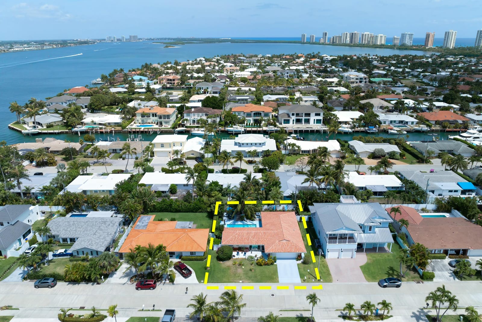 1050 Singer Drive, Singer Island, FL 33404 photo 3