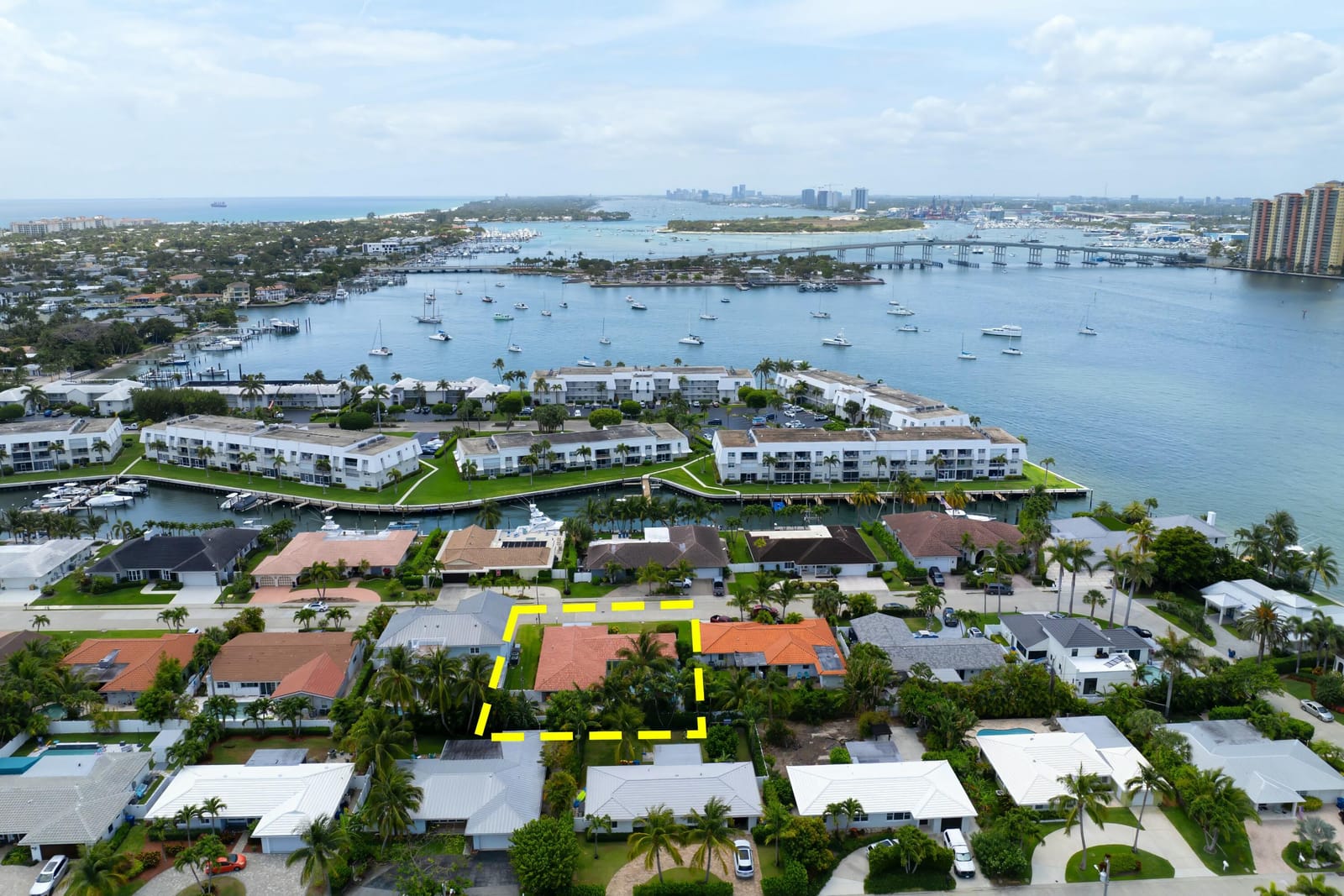 1050 Singer Drive, Singer Island, FL 33404 photo 27