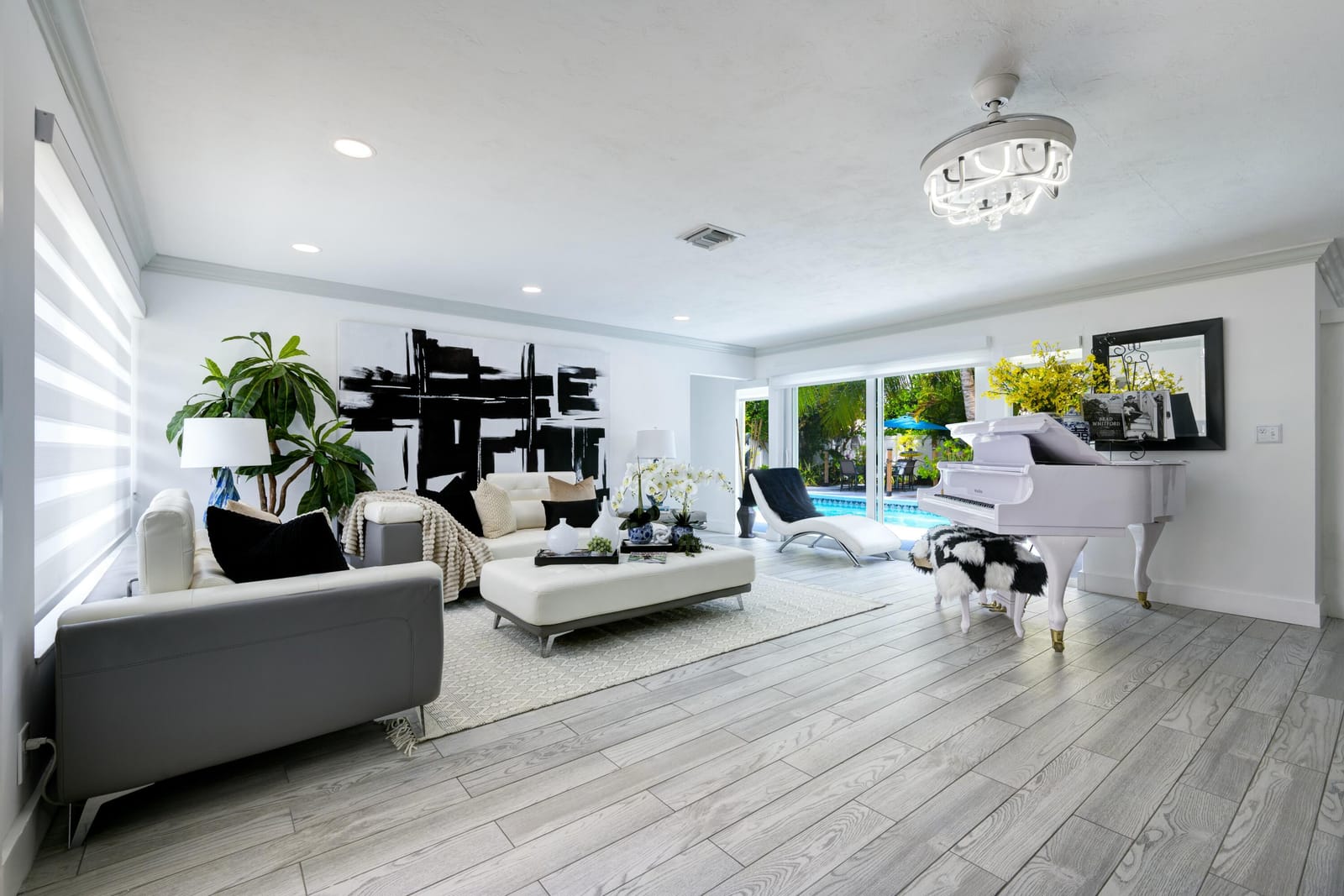 1050 Singer Drive, Singer Island, FL 33404 photo 4