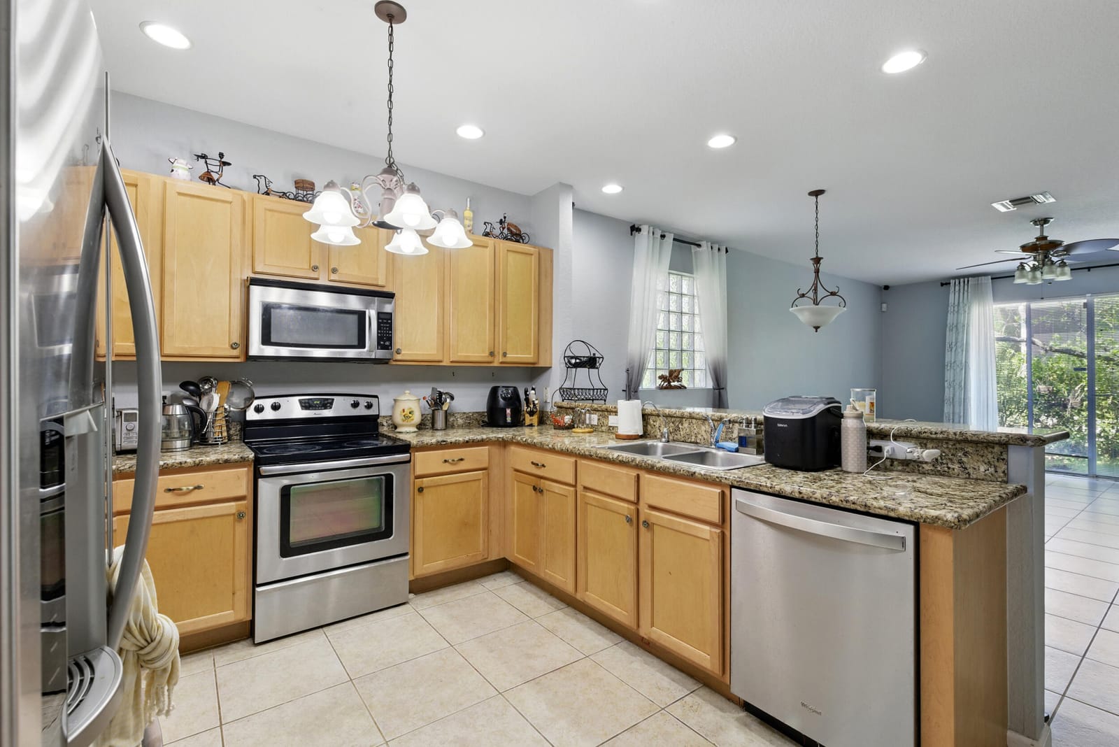 1023 Center Stone Lane, Riviera Beach, FL 33404 photo 13