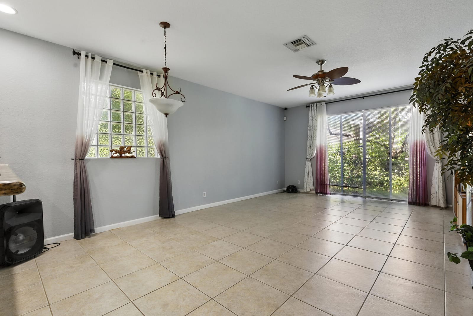 1023 Center Stone Lane, Riviera Beach, FL 33404 photo 15
