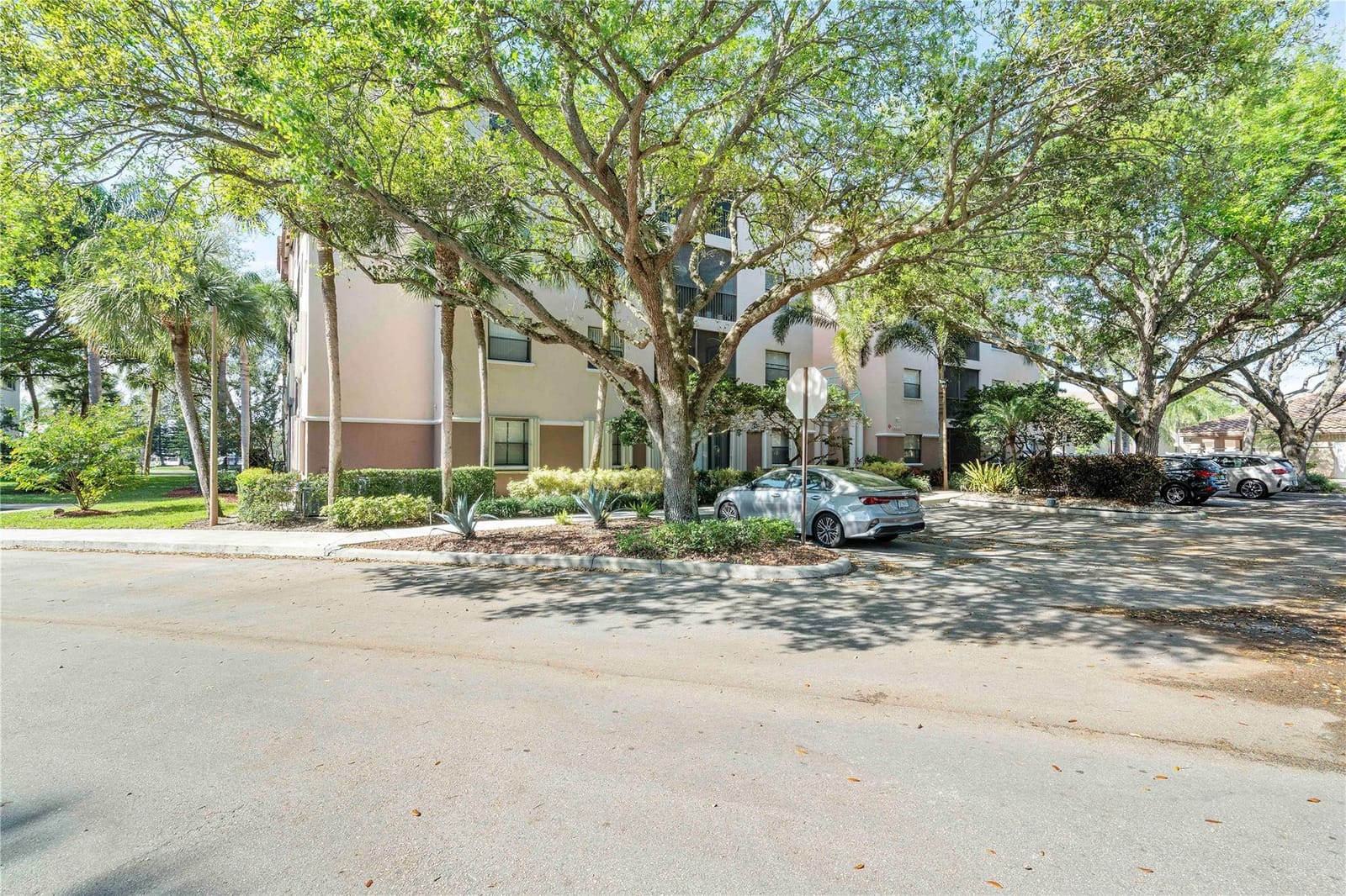 4300 NW 30th Street 441 — photo 11