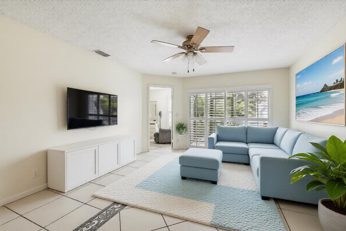405 Harbour Pointe Way, Greenacres, FL 33413 photo 8