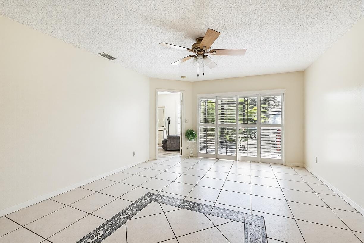405 Harbour Pointe Way, Greenacres, FL 33413 photo 9