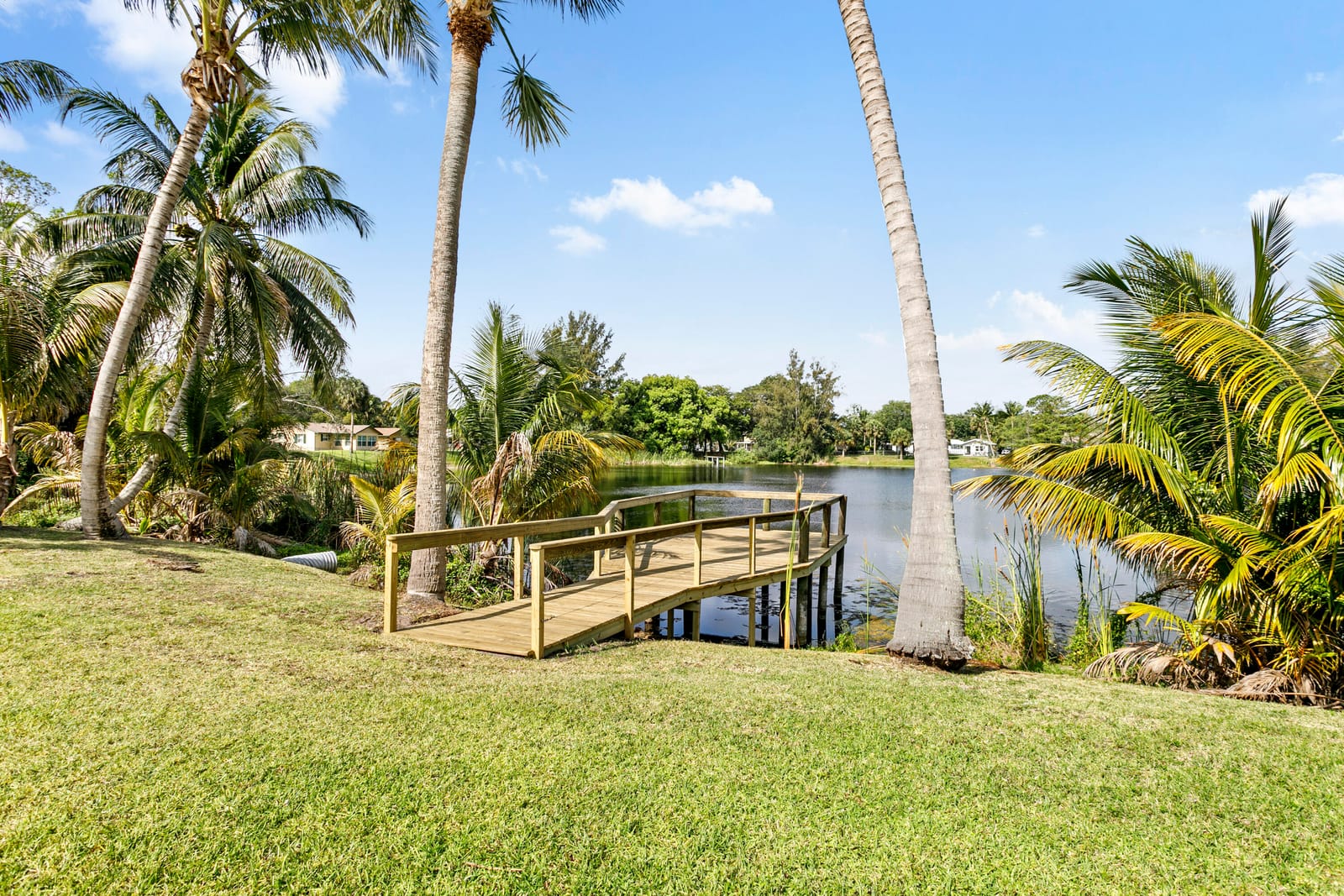 607 Skylake Drive, West Palm Beach, FL 33415 photo 3