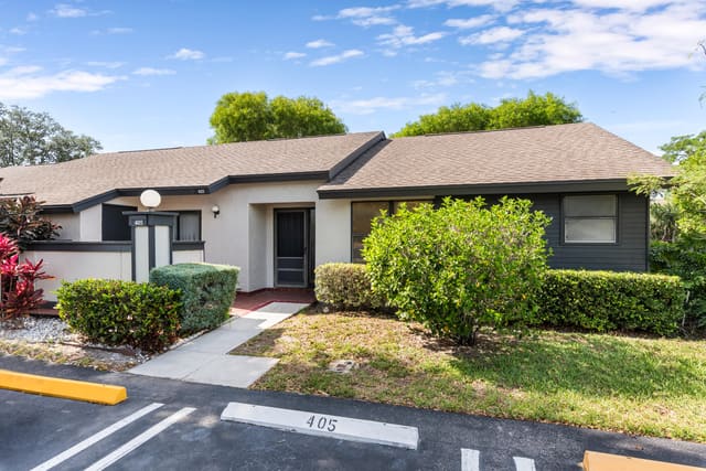 405 Northgate Court, Royal Palm Beach, FL 33411