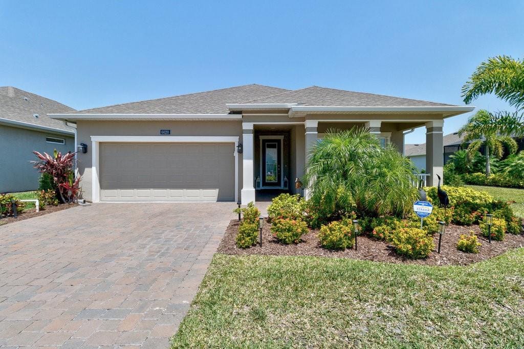 6020 Red Maple Manor, Vero Beach, FL 32966 photo 2