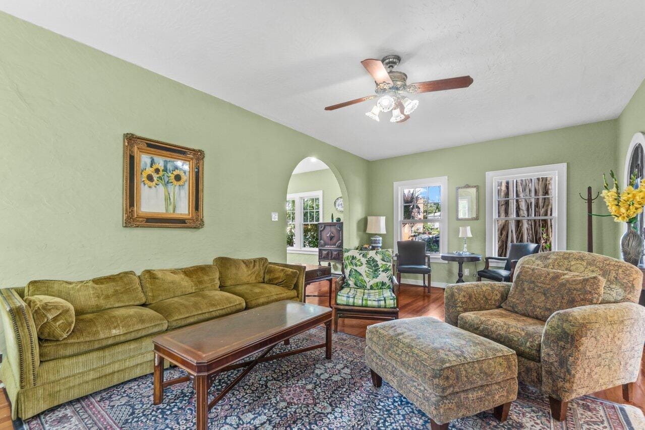 924 Almeria Road, West Palm Beach, FL 33405 photo 6