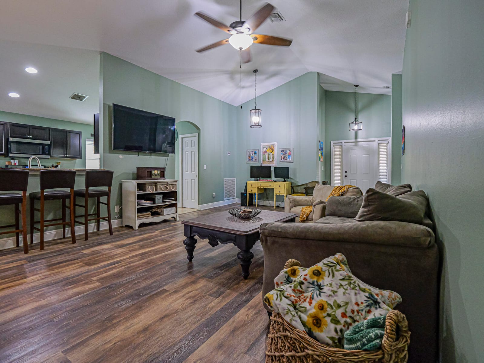 9322 Breakers Row — photo 8