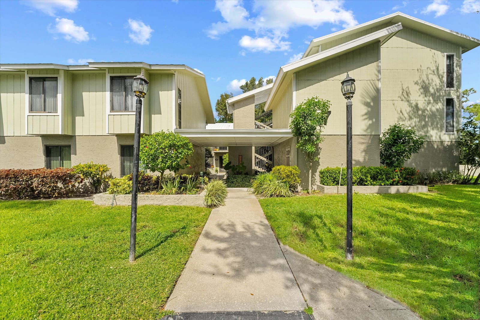 800 NW Fork Road 7-3, Stuart, FL 34994 photo 1
