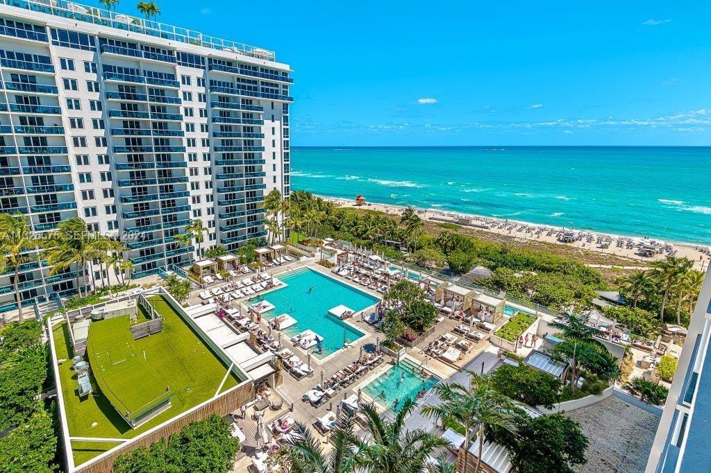 2301 Collins Avenue 1117 — photo 4