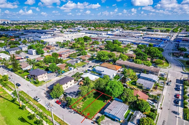 511 W 24, sold in Seminola City Sec 2, Hialeah, FL