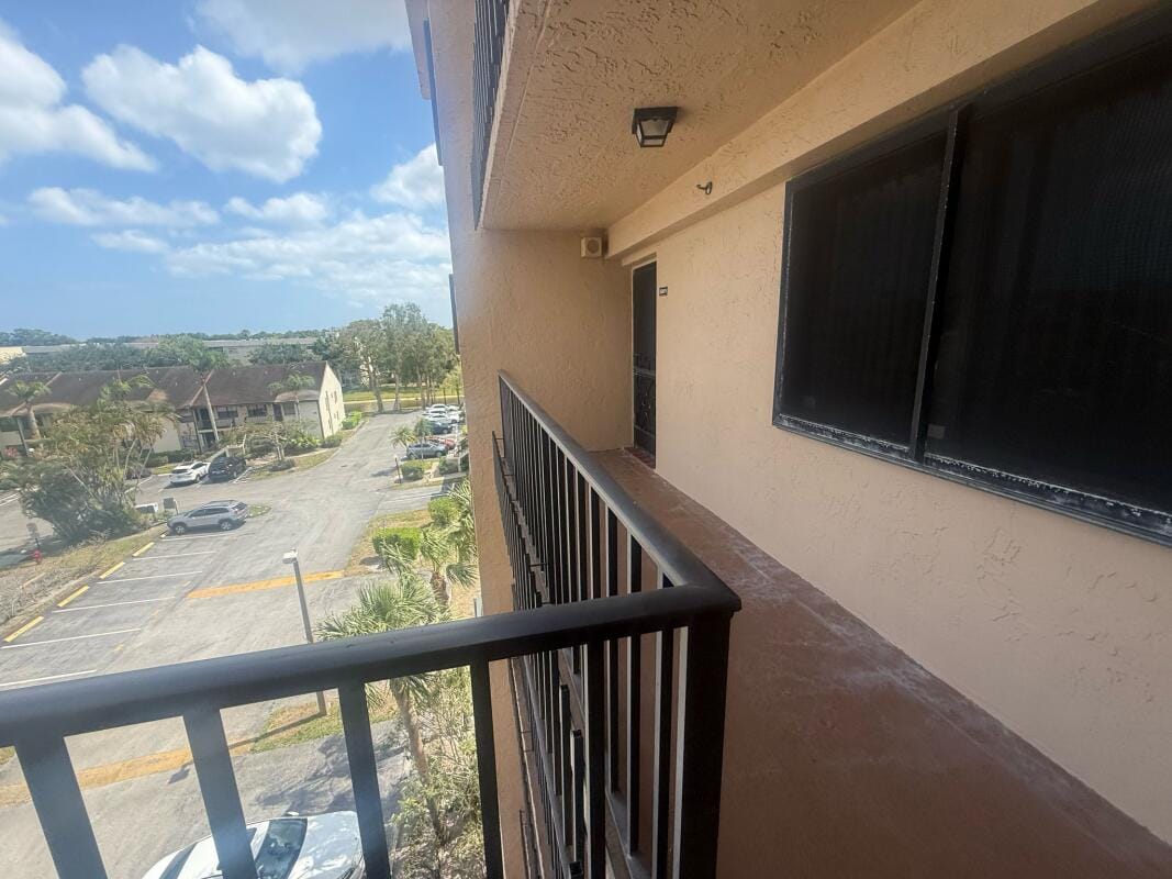 7770 Tahiti Lane 501, Lake Worth, FL 33467 photo 2