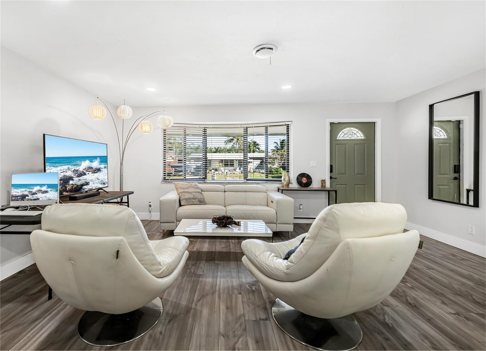 5630 SW 54th Court — photo 4