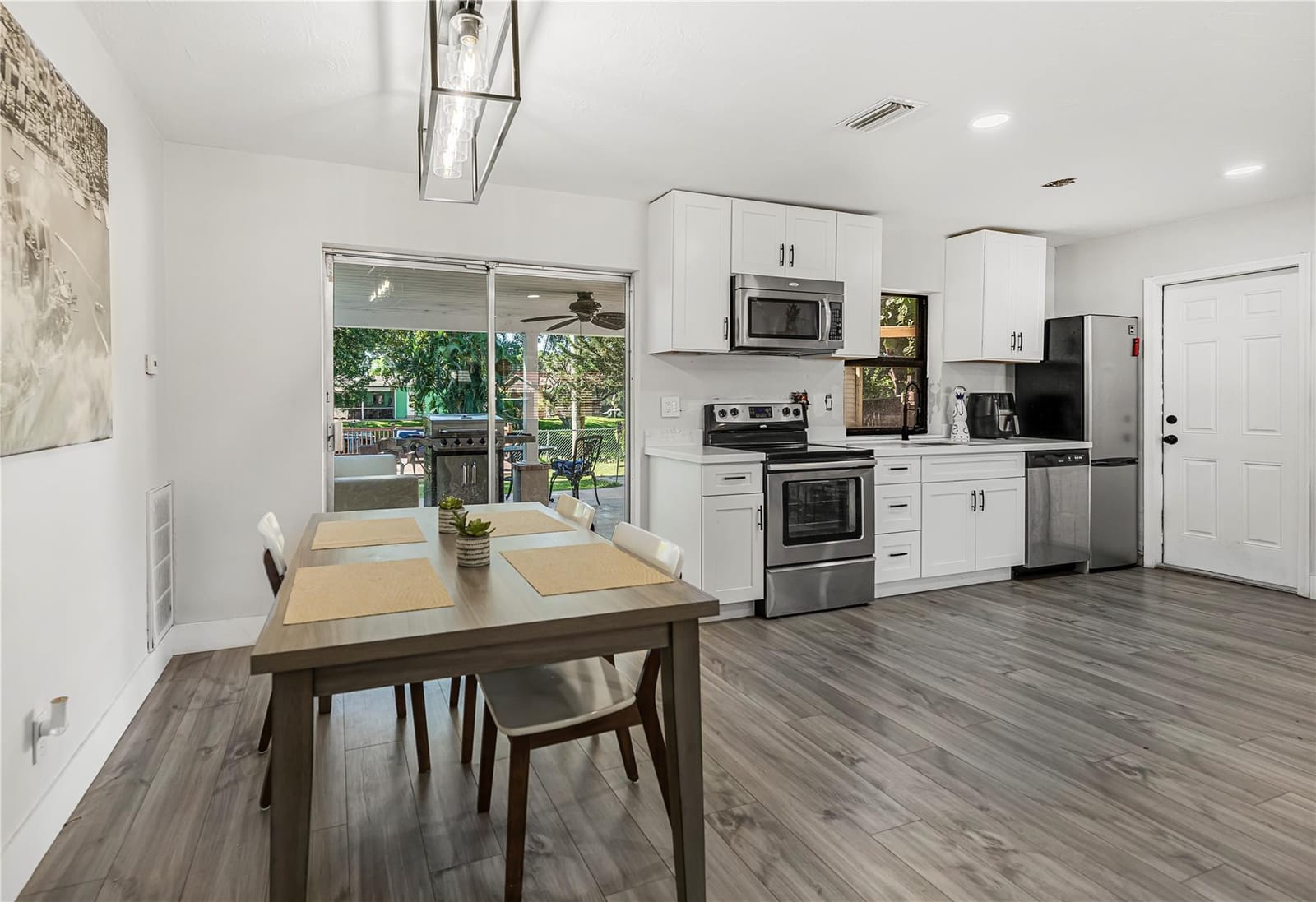 5630 SW 54th Court — photo 6