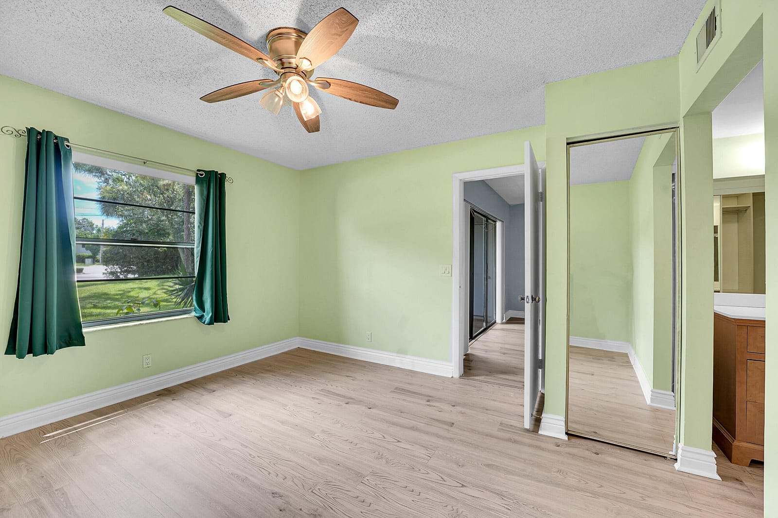2301 Sabal Ridge Court A, Palm Beach Gardens, FL 33418 photo 12