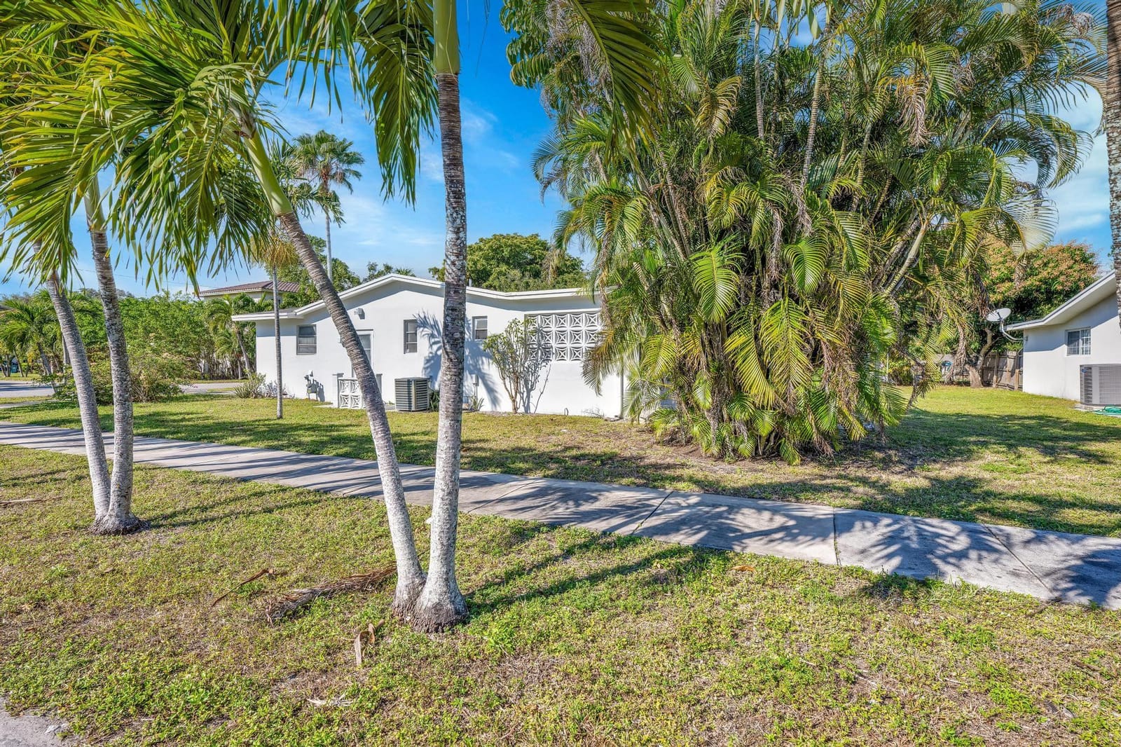 17355 NE 7th Avenue, Miami, FL 33162 photo 11