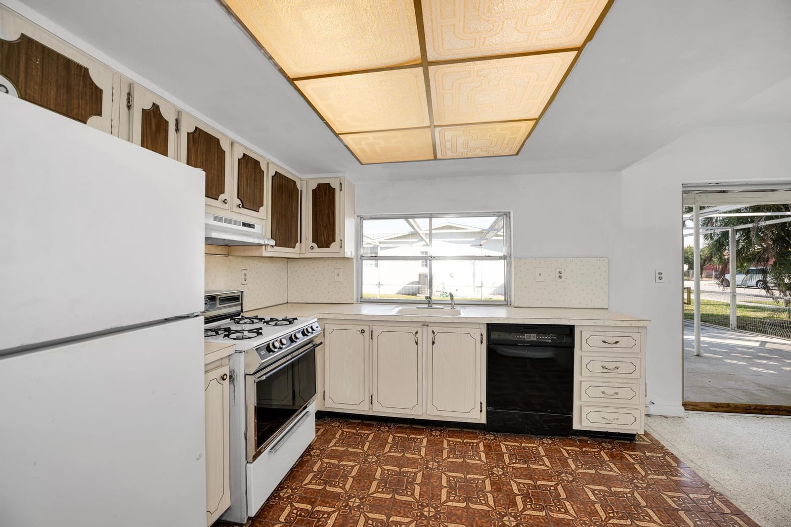 17355 NE 7th Avenue, Miami, FL 33162 photo 24