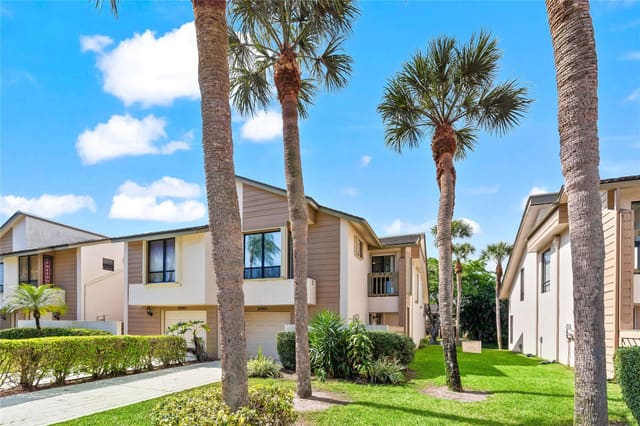 22915 Ironwedge Drive V-4, sold in Ironwedge, Boca Raton, FL