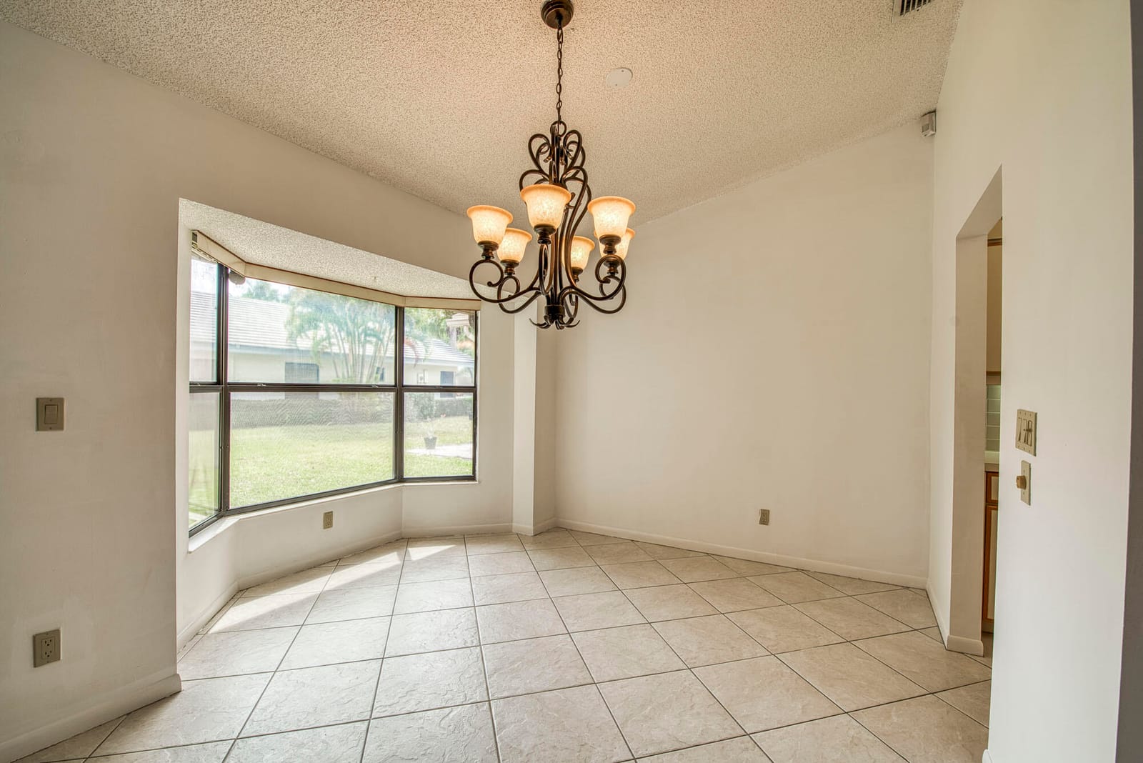 4684 Daylily Court — photo 6