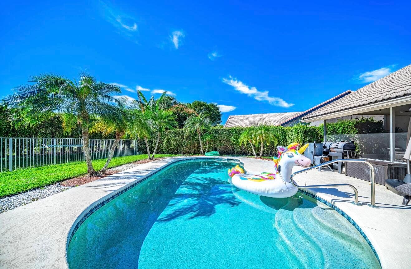 6766 Blue Bay Circle, Lake Worth, FL 33467 photo 2