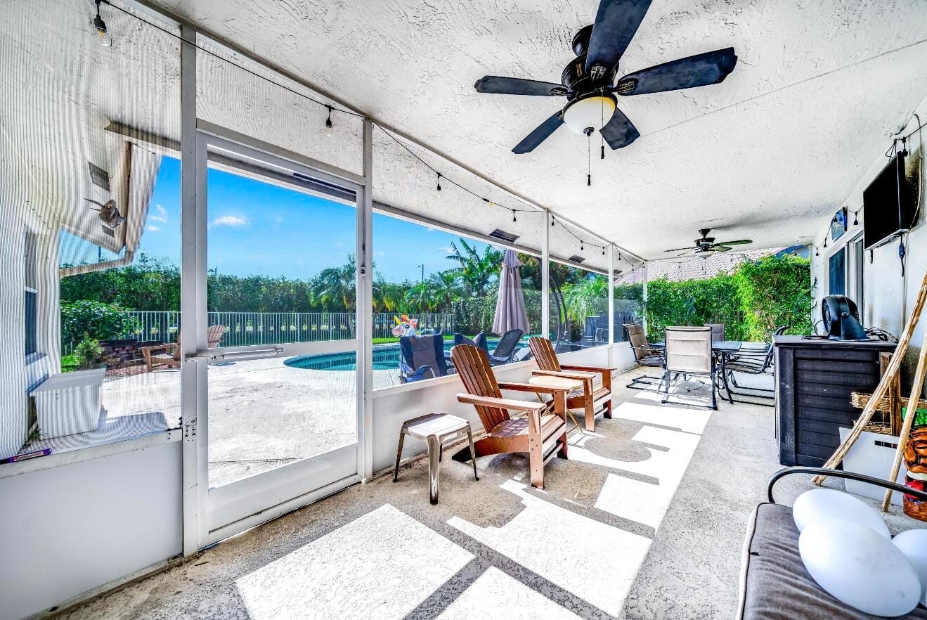 6766 Blue Bay Circle, Lake Worth, FL 33467 photo 28