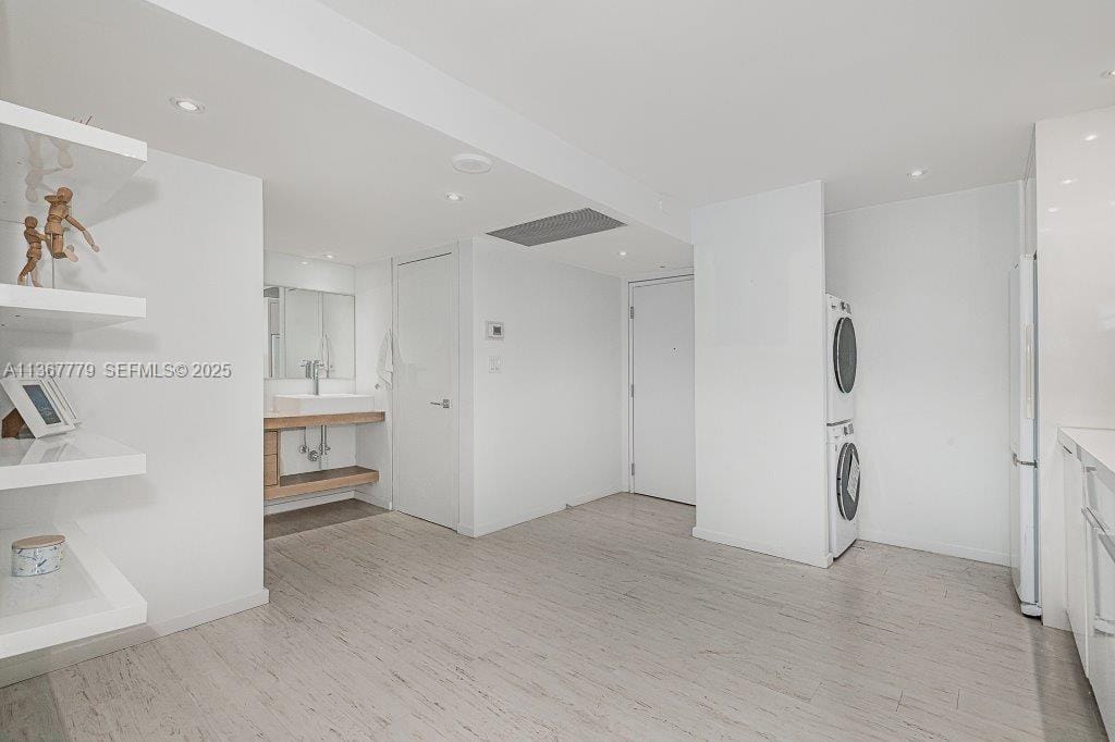 2301 Collins Avenue 1032 — photo 12