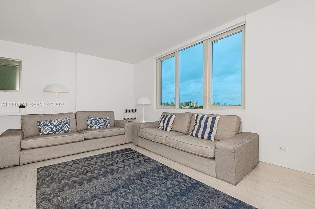 2301 Collins Avenue 1032 — photo 6
