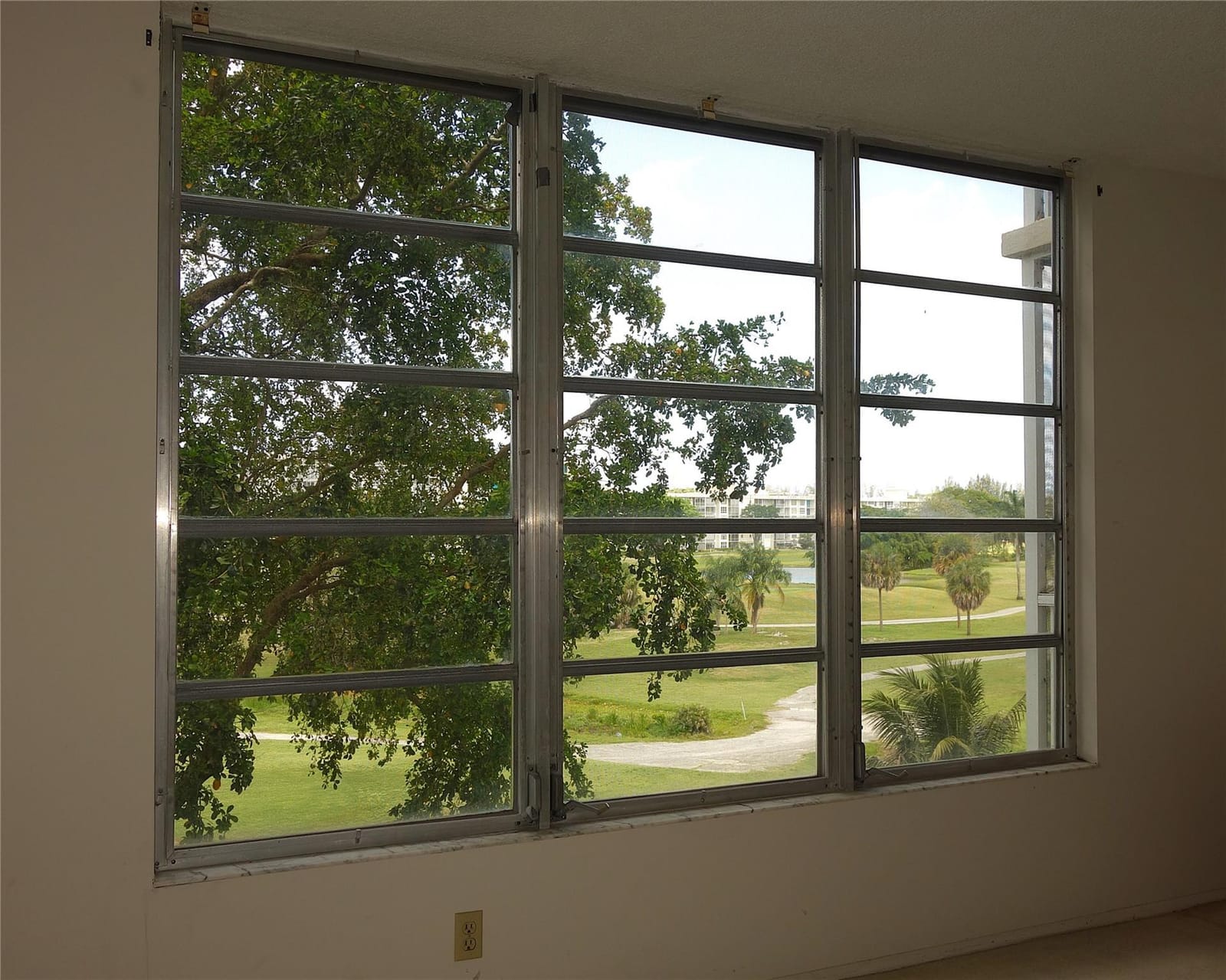 2901 S Palm Aire Drive 408, Pompano Beach, FL 33069 photo 24