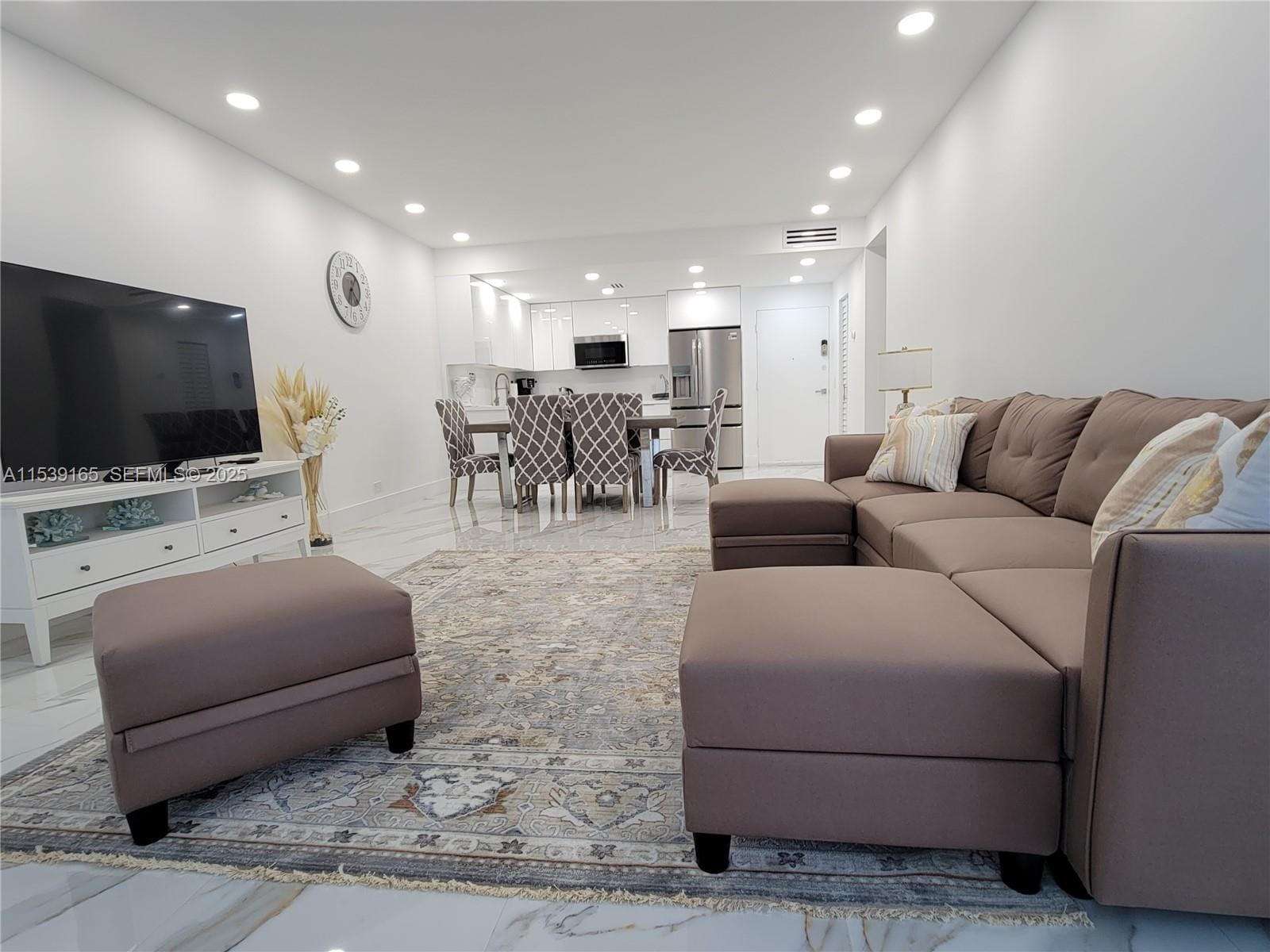 3505 S Ocean Drive 1509 — photo 6