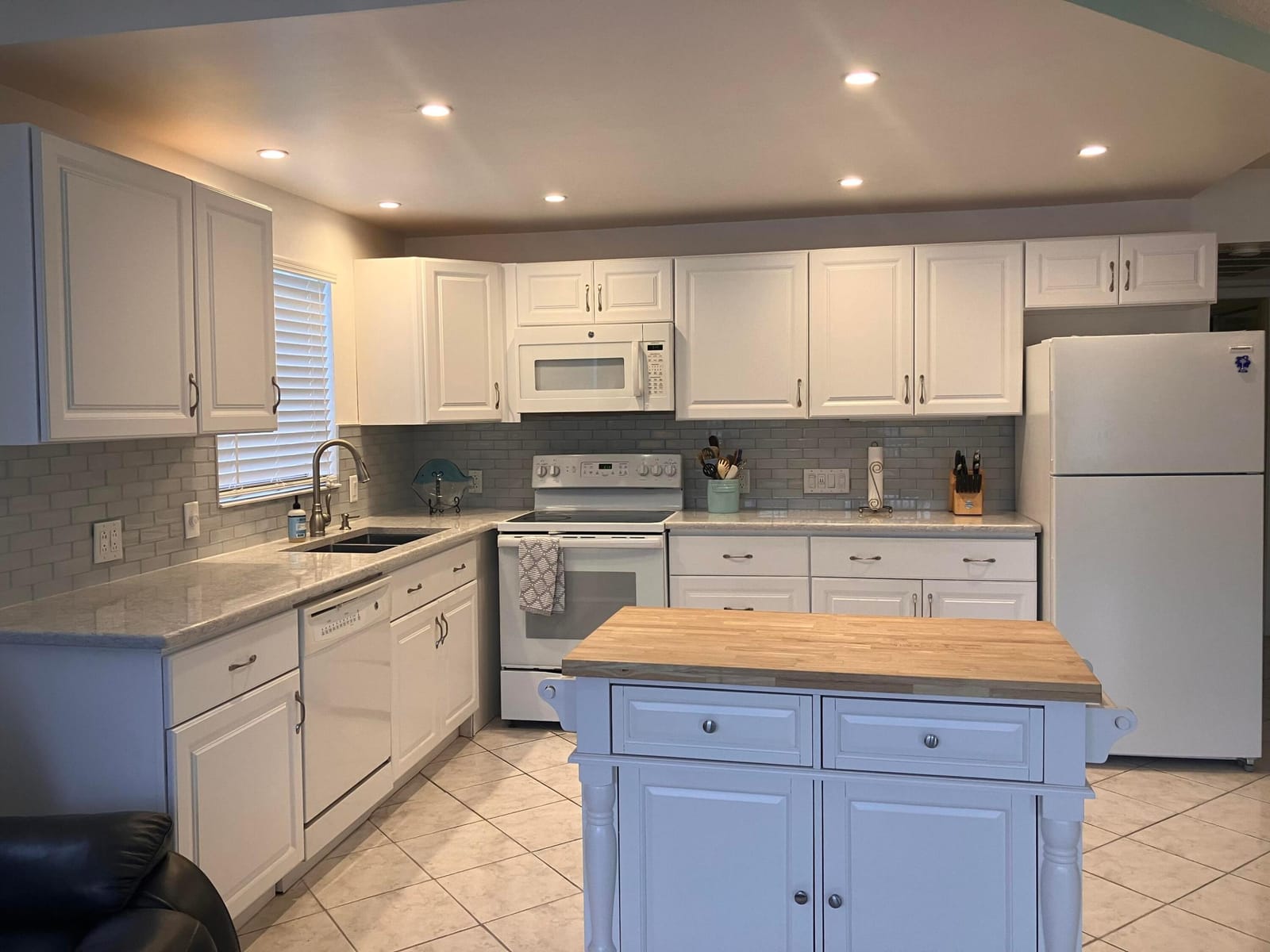 337 Camden O, West Palm Beach, FL 33417 photo 5