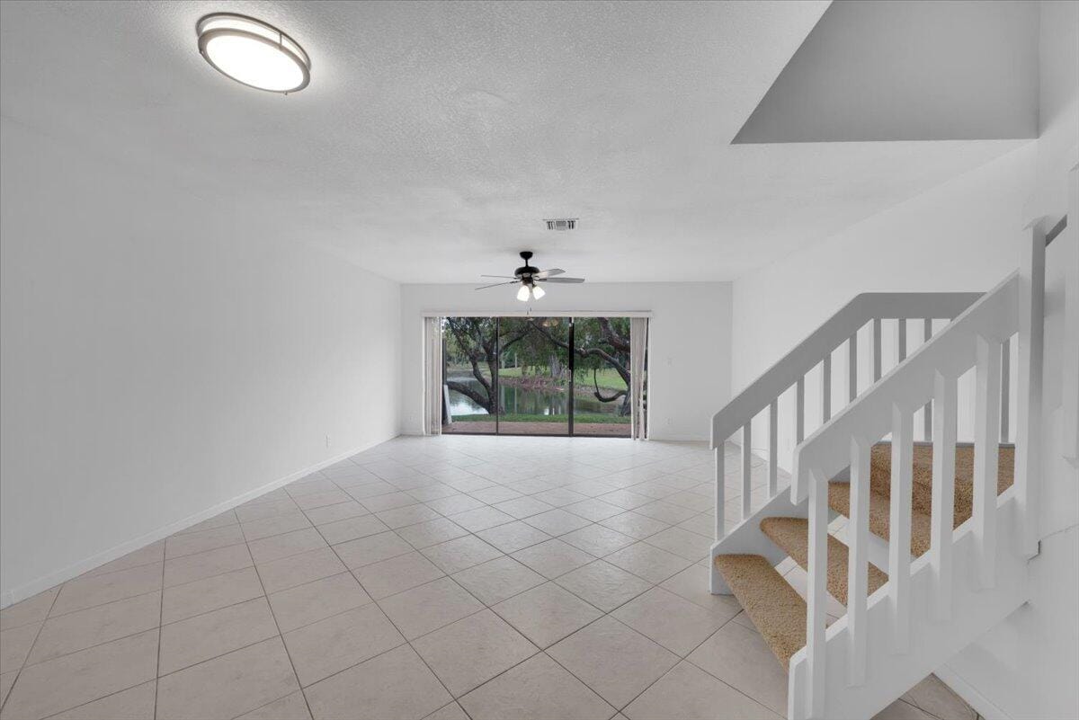 4718 NW 82nd Avenue 1706, Lauderhill, FL 33351 photo 9