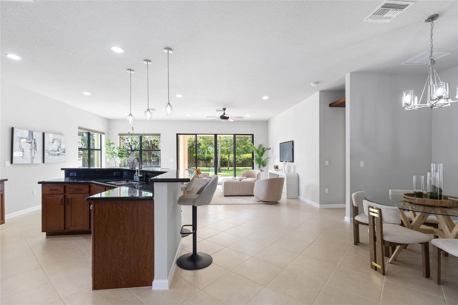 9428 Isles Cay Drive — photo 11