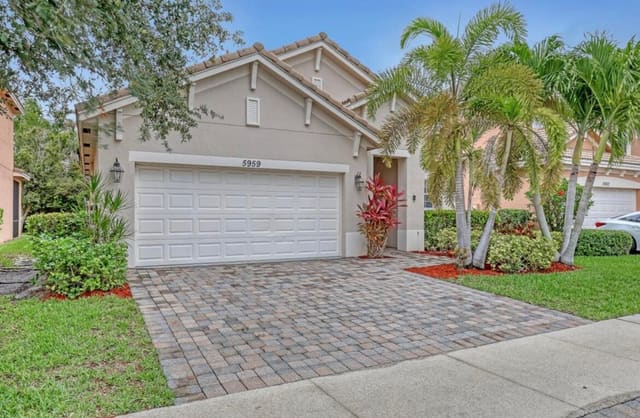5959 SE Crooked Oak Avenue, sold in Pastelle (Aka Oaks), Hobe Sound, FL