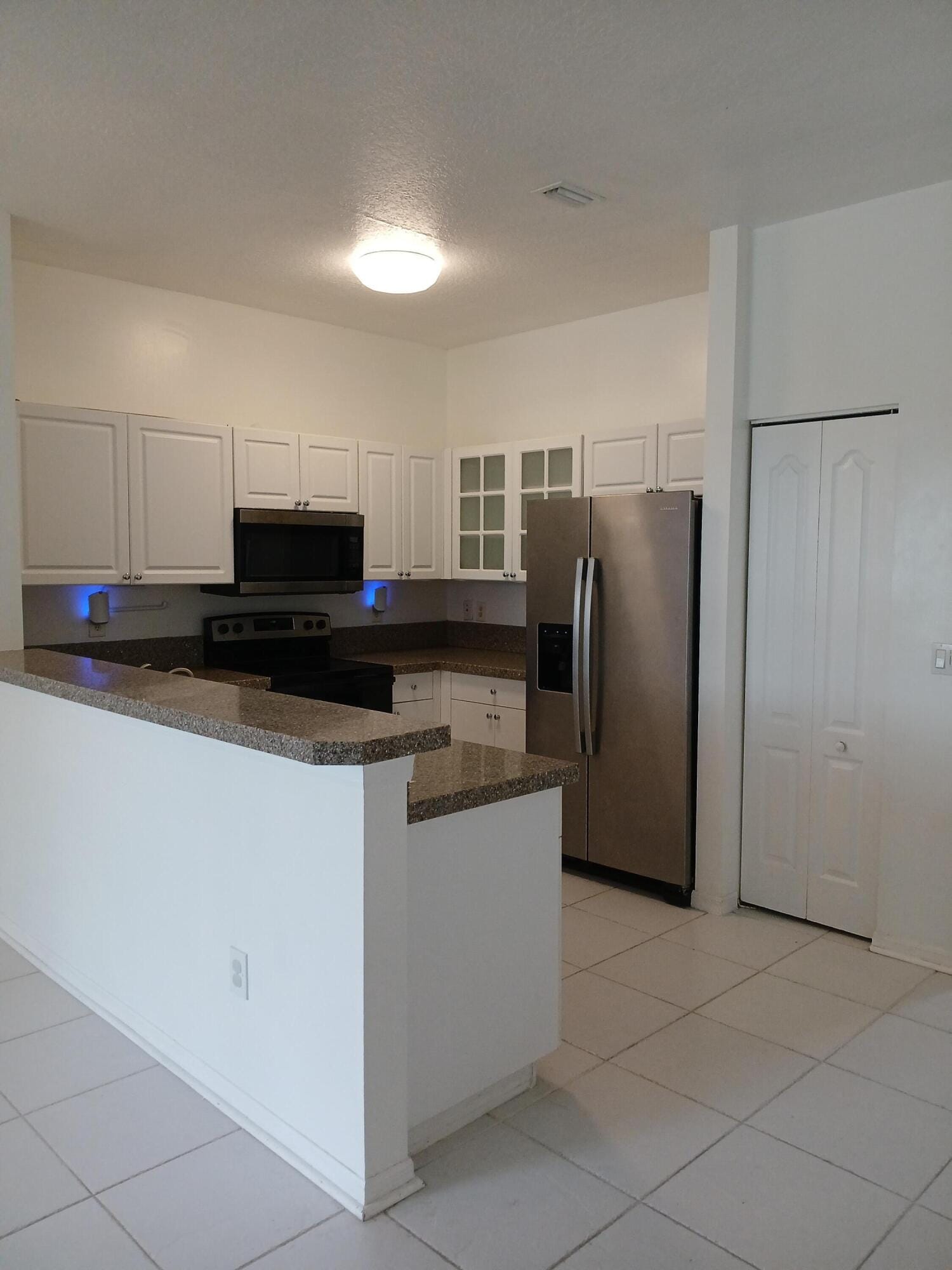 312 River Bluff Lane, Royal Palm Beach, FL 33411