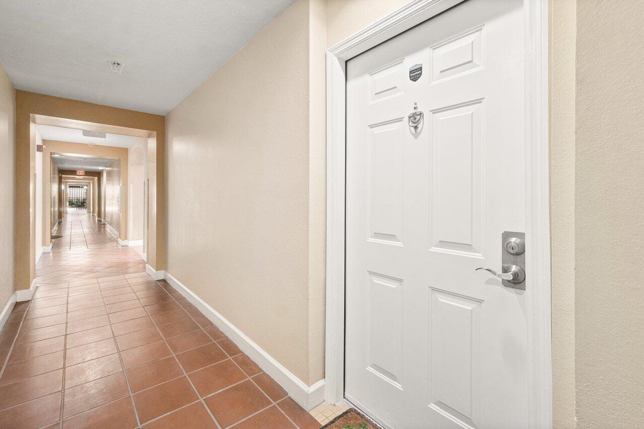 720 S Sapodilla Avenue 105, West Palm Beach, FL 33401 photo 25